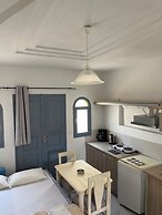 Leon Lux Apartments