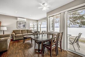 Perfect Getaway Cabin in the Okanagan 6