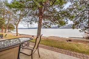 Perfect Getaway Cabin in the Okanagan 6