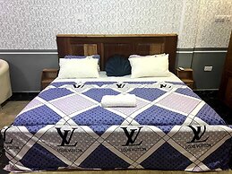 De Capital Hotels & Restaurants