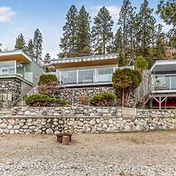 Lakeside Serenity Retreat 10