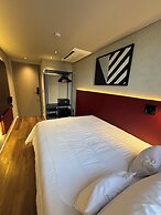 Golden Tower Express Nações Unidas by Fênix Hotéis