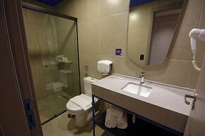 Golden Tower Express Nações Unidas by Fênix Hotéis