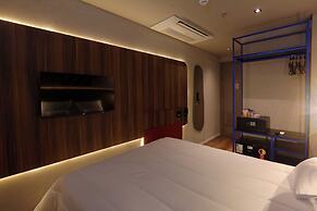 Golden Tower Express Nações Unidas by Fênix Hotéis