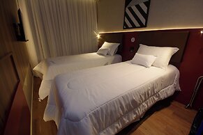 Golden Tower Express Nações Unidas by Fênix Hotéis