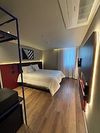 Golden Tower Express Nações Unidas by Fênix Hotéis