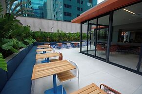 Golden Tower Express Nações Unidas by Fênix Hotéis