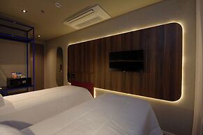 Golden Tower Express Nações Unidas by Fênix Hotéis