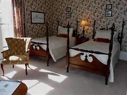Hillsdale House Inn