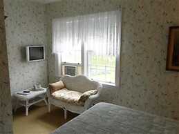 Hillsdale House Inn