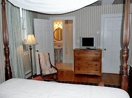 Hillsdale House Inn