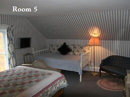 Hillsdale House Inn