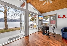 Beautiful Cozy Cabin on Lake Okanagan