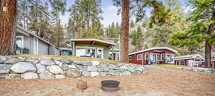 Secluded Cabin on Lake Okanagan