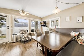 Secluded Cabin on Lake Okanagan