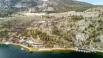 Secluded Cabin on Lake Okanagan