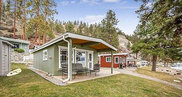 Secluded Cabin on Lake Okanagan