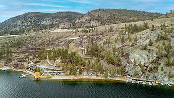 Secluded Cabin on Lake Okanagan