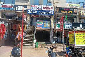 Hotel Bhavya Mansion