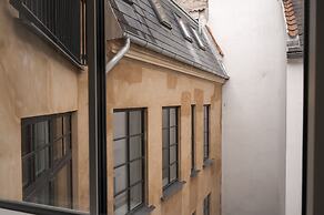 Latiner Quarter by Daniel & Jacob’s