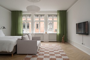 Latiner Quarter by Daniel & Jacob’s
