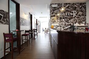 Hotel R