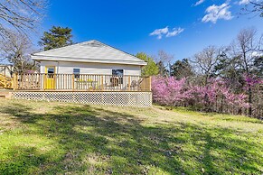 Arkansas Cabin w/ Deck < 1 Mi to Norfork Lake