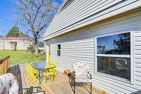 Arkansas Cabin w/ Deck < 1 Mi to Norfork Lake