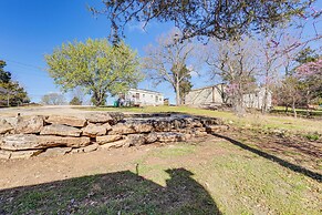 Arkansas Cabin w/ Deck < 1 Mi to Norfork Lake