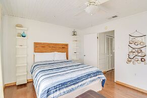 Gulf Shores Condo w/ Pool Access: Walk to Beach!