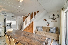 Gulf Shores Condo w/ Pool Access: Walk to Beach!