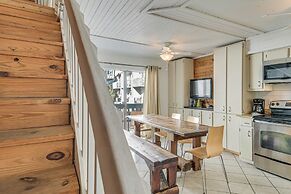 Gulf Shores Condo w/ Pool Access: Walk to Beach!