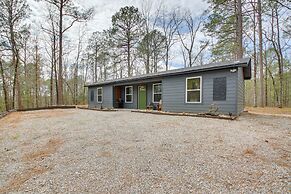 Tranquil Hot Springs Getaway Near Ouachita River!