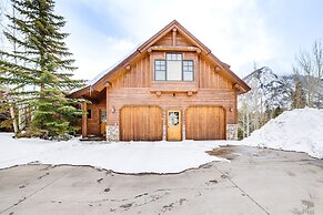 Spacious Frisco Home w/ Hot Tub & Mountain Views!