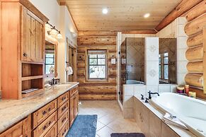 Spacious Frisco Home w/ Hot Tub & Mountain Views!