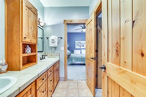 Spacious Frisco Home w/ Hot Tub & Mountain Views!