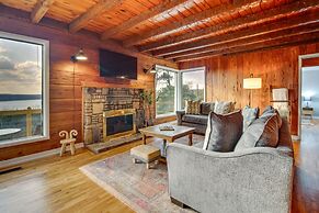 Henderson Cabin w/ Deck & Scenic Lake Views!