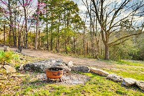 Henderson Cabin w/ Deck & Scenic Lake Views!