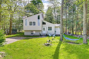 Stylish Tobyhanna Home w/ Fire Pit + Lake Access!