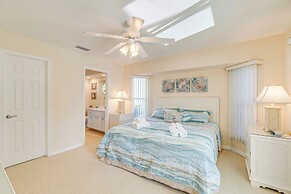 Beachy Port Charlotte Home w/ Hot Tub & Pool!