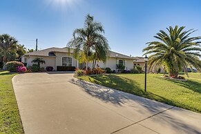 Beachy Port Charlotte Home w/ Hot Tub & Pool!