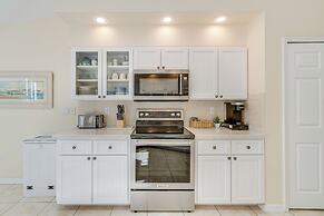 Beachy Port Charlotte Home w/ Hot Tub & Pool!