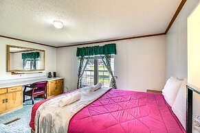 'valley View Lodge' Rural Home in Bridgeport!