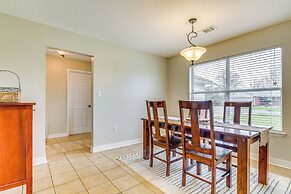 Pet-friendly Home w/ Yard - 8 Mi to Perdido Keys!