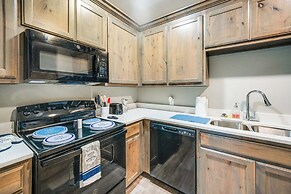 Close to Lakes & Museums: Bonham Vacation Rental