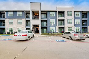 Close to Lakes & Museums: Bonham Vacation Rental