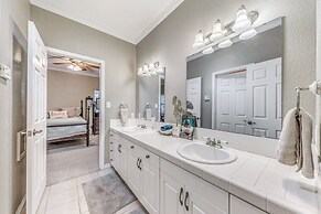 Charming Home w/ Patios, Near Ruidoso Downs Casino