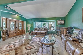 Charming Home w/ Patios, Near Ruidoso Downs Casino