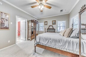 Charming Home w/ Patios, Near Ruidoso Downs Casino