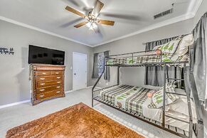 Charming Home w/ Patios, Near Ruidoso Downs Casino